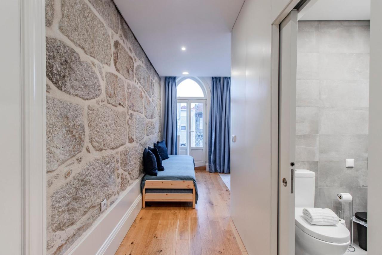 Sweet Studio Apartment W/ Big Balcony By Lovelystay Porto Dış mekan fotoğraf