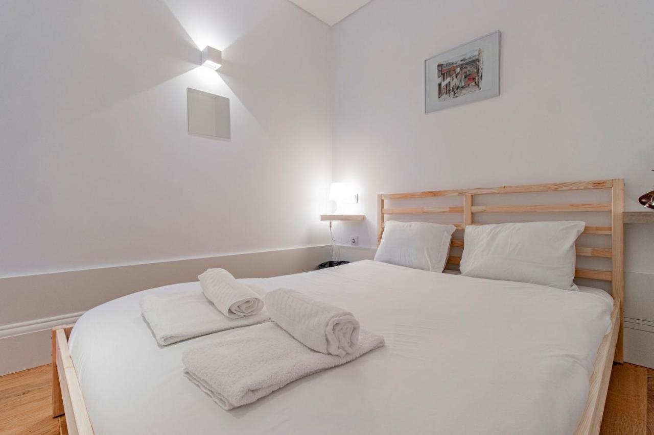 Sweet Studio Apartment W/ Big Balcony By Lovelystay Porto Dış mekan fotoğraf